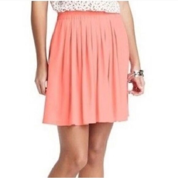 Ann Taylor LOFT Petites Lightweight Chiffon Pleated Pink Lined Mini Skirt. XSP. - Picture 1 of 8
